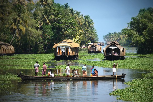 Kerala Backwaters Houseboat Tours